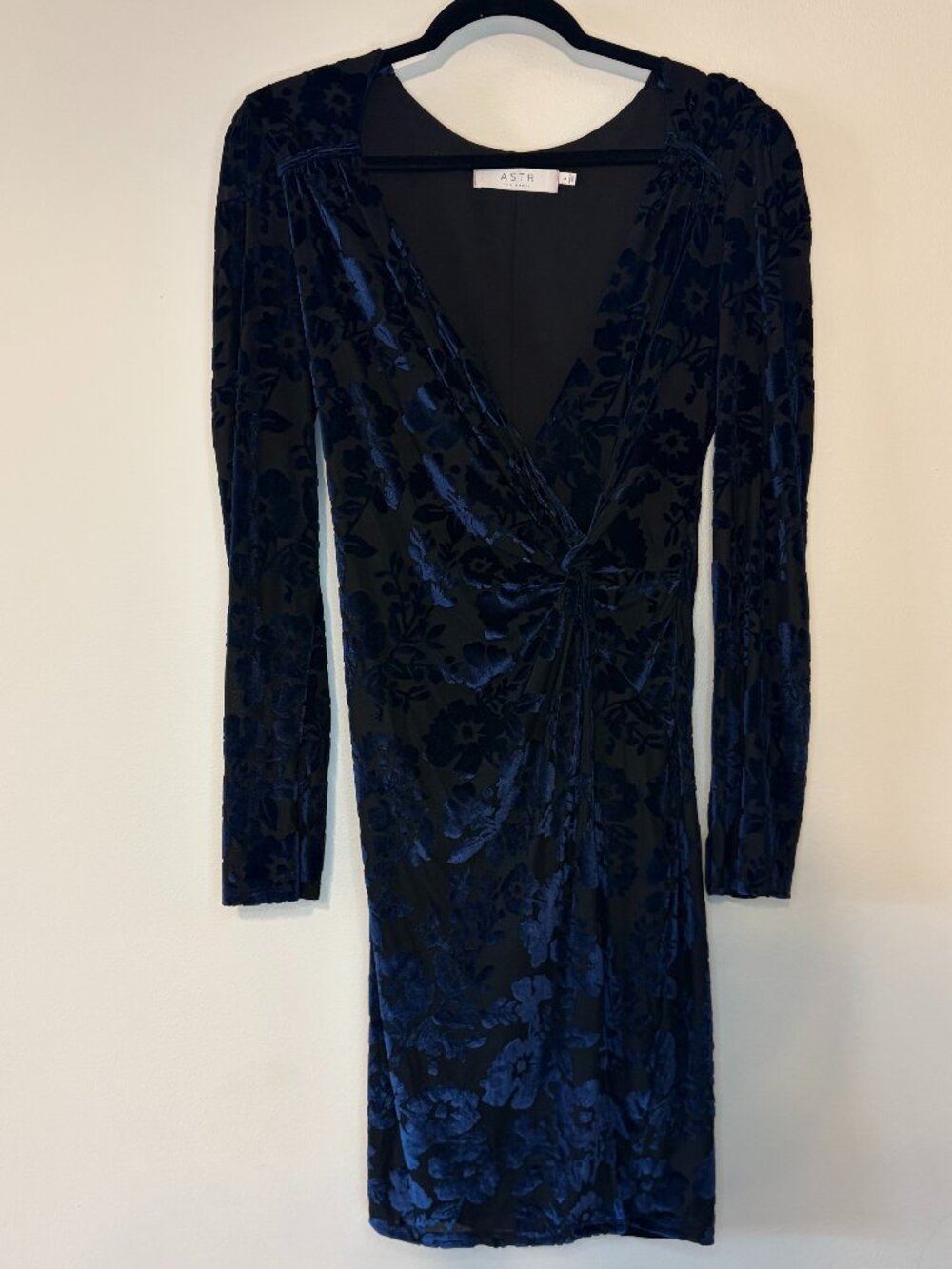 ASTR the Label Navy Velvet Burnout Floral Midi Dress Size L